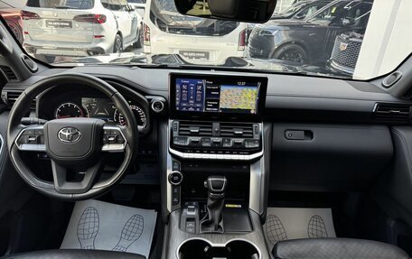Toyota Land Cruiser, 2024 год, 11 790 000 рублей, 18 фотография