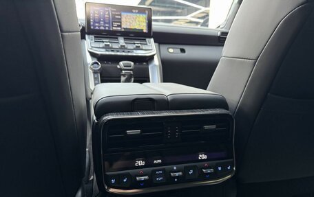 Toyota Land Cruiser, 2024 год, 11 790 000 рублей, 23 фотография