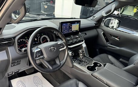 Toyota Land Cruiser, 2024 год, 11 790 000 рублей, 16 фотография