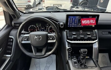 Toyota Land Cruiser, 2024 год, 11 790 000 рублей, 27 фотография