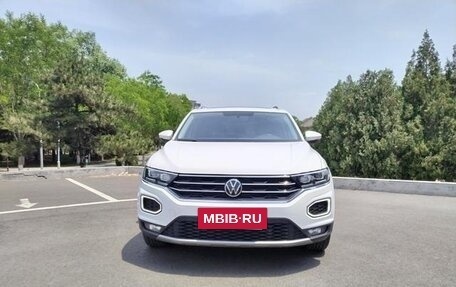 Volkswagen T-Roc I, 2022 год, 1 400 000 рублей, 2 фотография