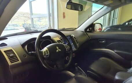 Mitsubishi Outlander III рестайлинг 3, 2008 год, 1 065 000 рублей, 7 фотография