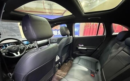 Mercedes-Benz GLA, 2023 год, 2 500 000 рублей, 11 фотография