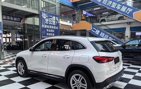 Mercedes-Benz GLA, 2023 год, 2 700 000 рублей, 4 фотография