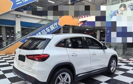 Mercedes-Benz GLA, 2023 год, 2 700 000 рублей, 6 фотография