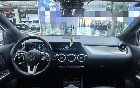 Mercedes-Benz GLA, 2023 год, 2 700 000 рублей, 7 фотография