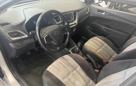 Hyundai Solaris II рестайлинг, 2019 год, 1 395 000 рублей, 10 фотография