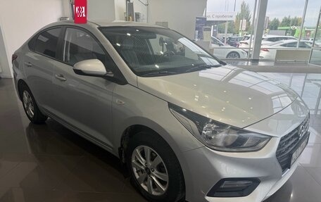 Hyundai Solaris II рестайлинг, 2019 год, 1 395 000 рублей, 3 фотография