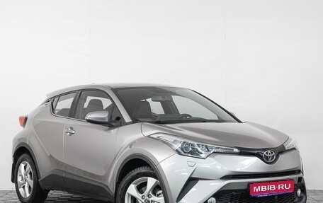 Toyota C-HR I рестайлинг, 2018 год, 2 049 000 рублей, 1 фотография