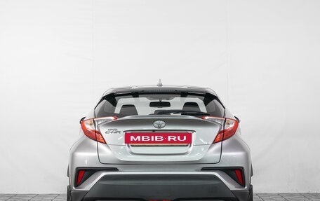 Toyota C-HR I рестайлинг, 2018 год, 2 049 000 рублей, 6 фотография