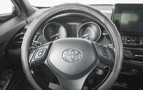 Toyota C-HR I рестайлинг, 2018 год, 2 049 000 рублей, 16 фотография