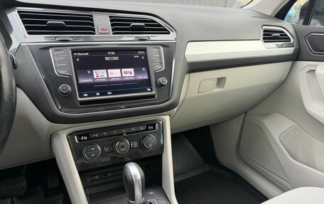 Volkswagen Tiguan II, 2017 год, 2 600 000 рублей, 13 фотография