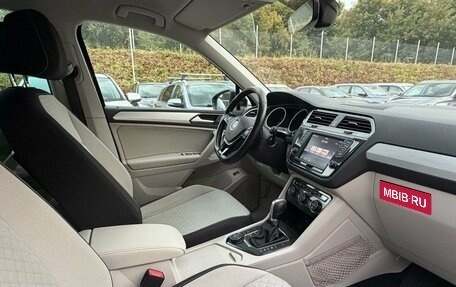 Volkswagen Tiguan II, 2017 год, 2 600 000 рублей, 21 фотография