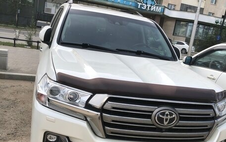 Toyota Land Cruiser 200, 2016 год, 4 700 000 рублей, 8 фотография