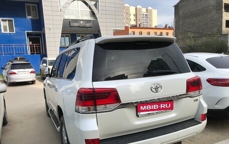 Toyota Land Cruiser 200, 2016 год, 4 700 000 рублей, 6 фотография