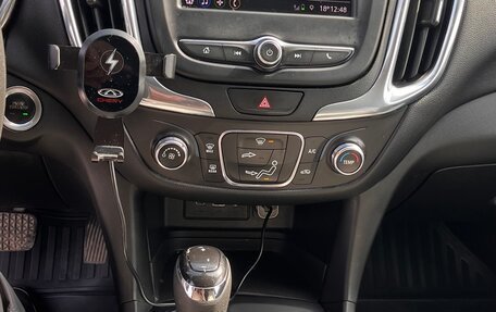 Chevrolet Equinox III, 2020 год, 1 800 000 рублей, 7 фотография