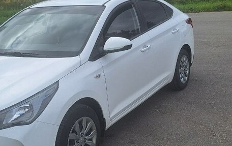 Hyundai Solaris II рестайлинг, 2021 год, 1 729 999 рублей, 4 фотография