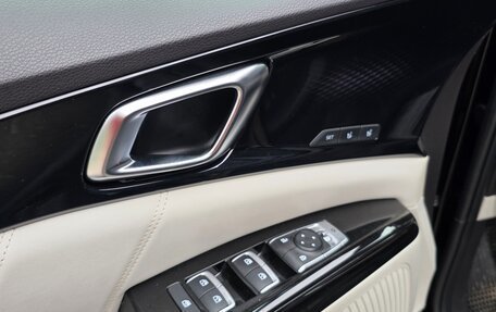 KIA Carnival, 2021 год, 3 300 000 рублей, 20 фотография