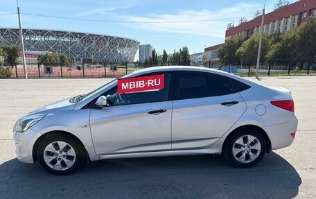 Hyundai Solaris II рестайлинг, 2015 год, 980 000 рублей, 3 фотография
