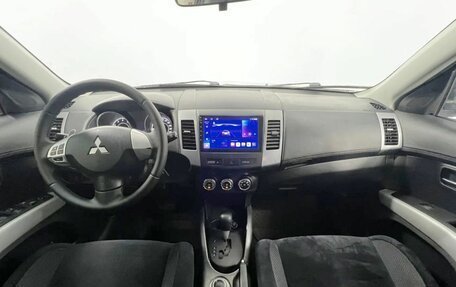 Mitsubishi Outlander III рестайлинг 3, 2012 год, 1 100 000 рублей, 14 фотография