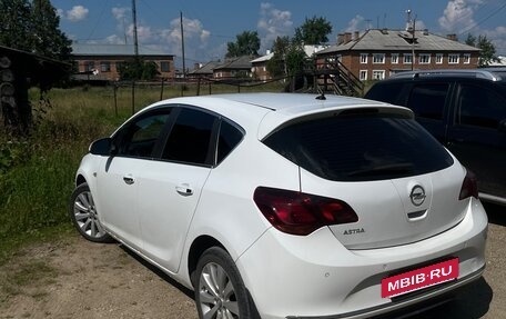 Opel Astra J, 2012 год, 475 000 рублей, 3 фотография