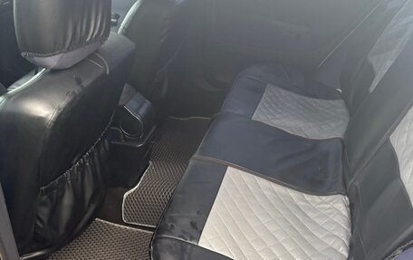 Mitsubishi Carisma I, 2001 год, 215 000 рублей, 8 фотография