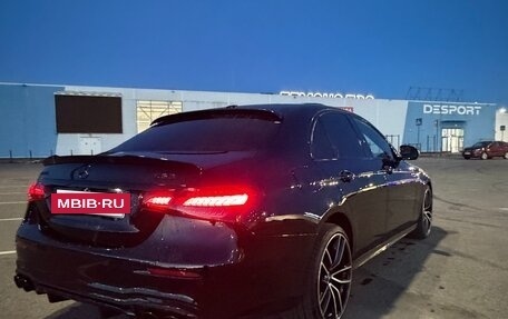Mercedes-Benz E-Класс, 2022 год, 3 770 000 рублей, 7 фотография