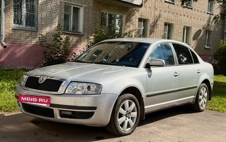 Skoda Superb III рестайлинг, 2005 год, 525 000 рублей, 3 фотография
