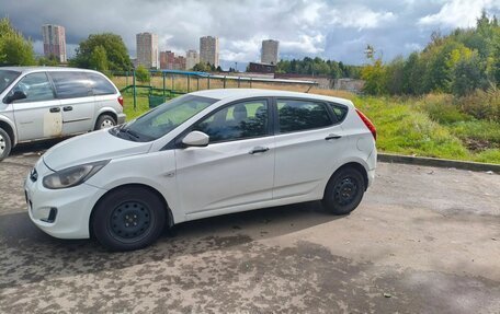 Hyundai Solaris II рестайлинг, 2014 год, 509 000 рублей, 2 фотография