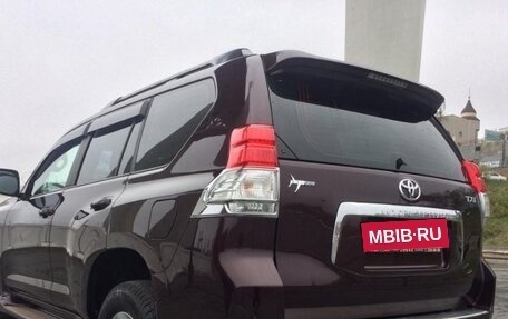 Toyota Land Cruiser Prado 150 рестайлинг 2, 2011 год, 3 000 000 рублей, 3 фотография
