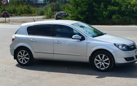 Opel Astra H, 2004 год, 550 000 рублей, 2 фотография