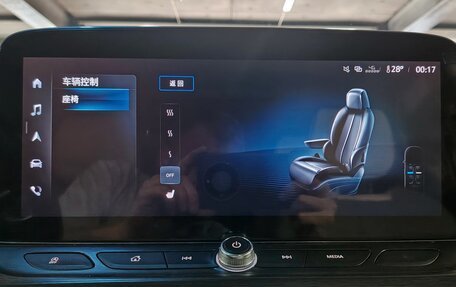 Buick GL8 III, 2021 год, 3 675 000 рублей, 20 фотография