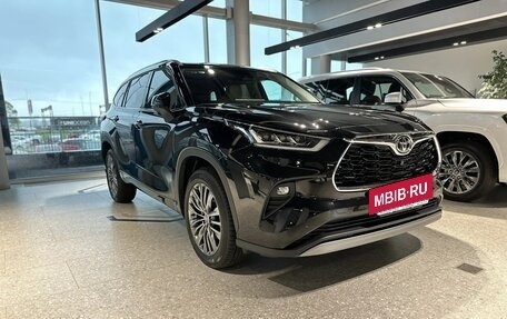 Toyota Highlander, 2026 год, 5 990 000 рублей, 4 фотография