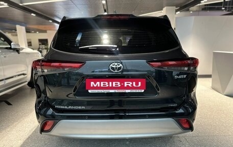 Toyota Highlander, 2026 год, 5 990 000 рублей, 7 фотография
