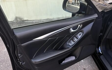 Infiniti Q50 I рестайлинг, 2015 год, 1 680 000 рублей, 5 фотография