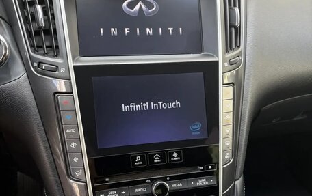 Infiniti Q50 I рестайлинг, 2015 год, 1 680 000 рублей, 13 фотография