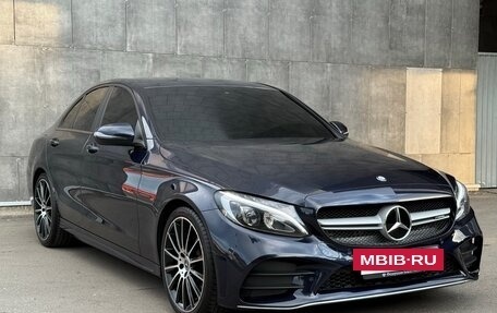 Mercedes-Benz C-Класс, 2017 год, 2 350 000 рублей, 2 фотография
