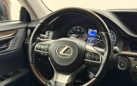 Lexus ES VII, 2017 год, 2 350 000 рублей, 18 фотография