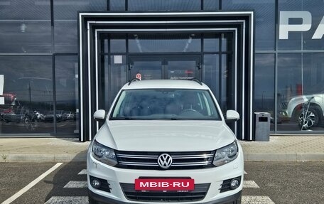 Volkswagen Tiguan I, 2015 год, 1 456 000 рублей, 2 фотография