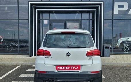 Volkswagen Tiguan I, 2015 год, 1 456 000 рублей, 5 фотография