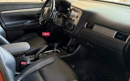 Mitsubishi Outlander III рестайлинг 3, 2012 год, 1 299 000 рублей, 3 фотография