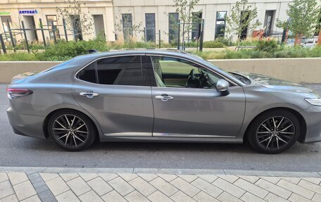 Toyota Camry, 2022 год, 3 520 000 рублей, 4 фотография