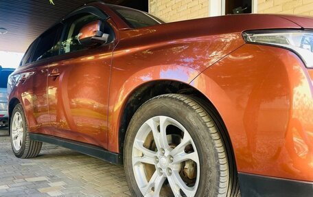 Mitsubishi Outlander III рестайлинг 3, 2012 год, 1 299 000 рублей, 10 фотография