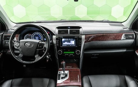 Toyota Camry, 2013 год, 1 450 000 рублей, 21 фотография