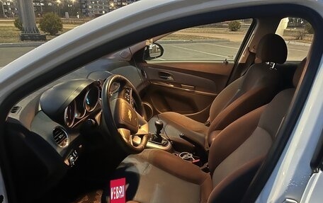 Chevrolet Cruze II, 2014 год, 650 000 рублей, 3 фотография