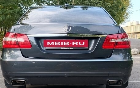 Mercedes-Benz E-Класс, 2011 год, 1 450 000 рублей, 4 фотография