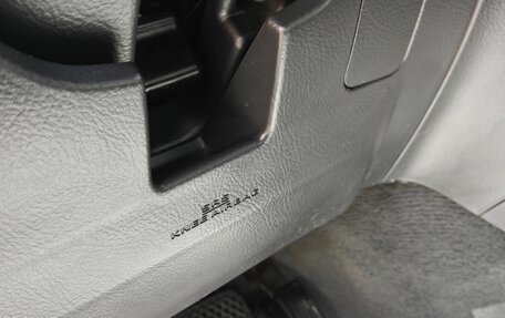 Toyota Avensis III рестайлинг, 2007 год, 900 000 рублей, 15 фотография