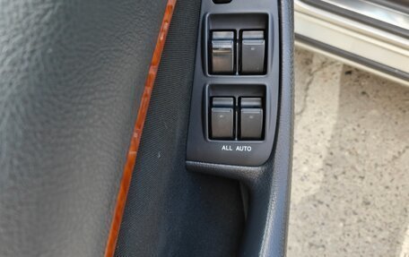 Toyota Avensis III рестайлинг, 2007 год, 900 000 рублей, 10 фотография