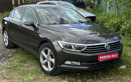 Volkswagen Passat B8 рестайлинг, 2017 год, 1 850 000 рублей, 1 фотография