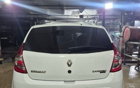 Renault Sandero I, 2013 год, 549 000 рублей, 2 фотография